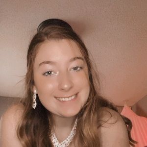 Meet your Posher, Kaitlyn